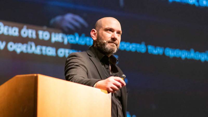 Δρ. Γιώργος Λάγιος