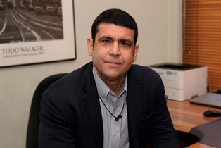 Δρ. Ι. Φιλιππόπουλος, Διευθυντής των Προγραμμάτων Μηχανικής και Πληροφορικής του Hellenic American University